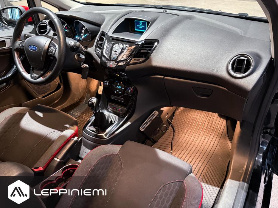 FORD Fiesta 2015