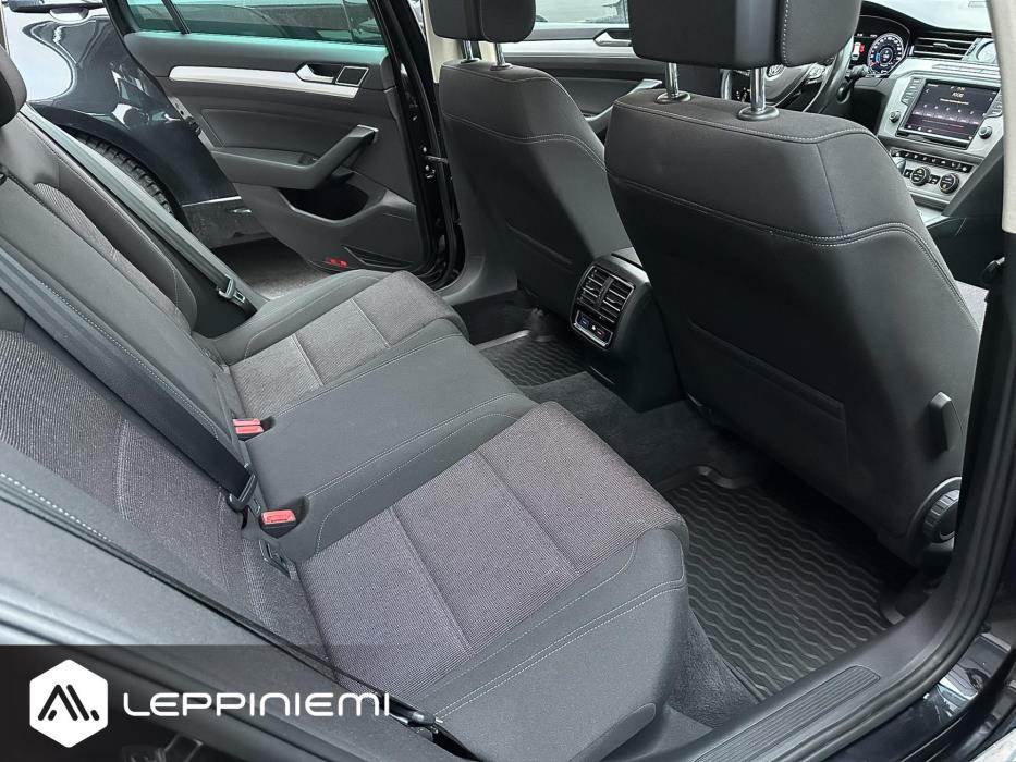 VOLKSWAGEN Passat 2016