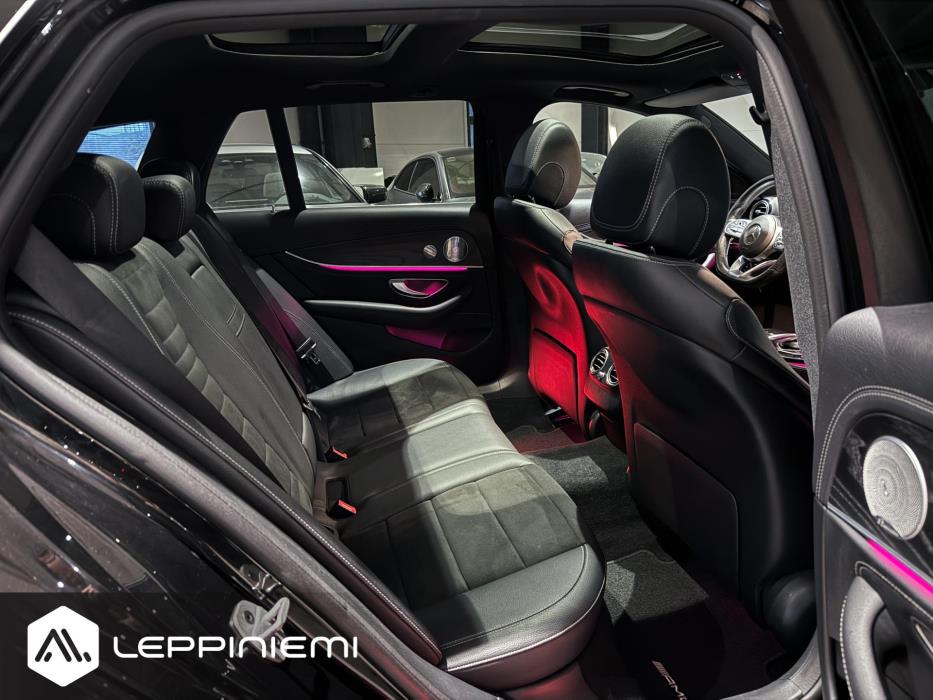 MERCEDES-BENZ E 2019