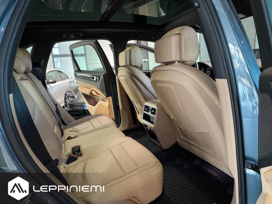 PORSCHE Cayenne 2019