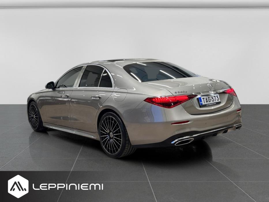 MERCEDES-BENZ S 2023