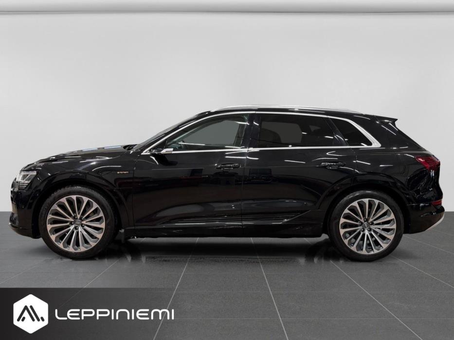 AUDI e-tron 2020