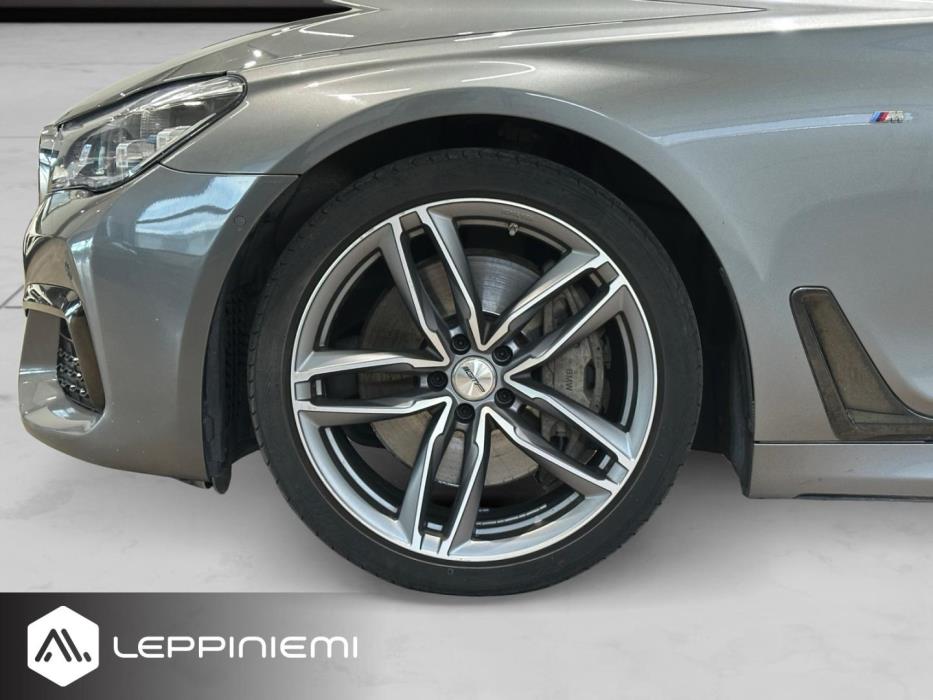 BMW 750 2019