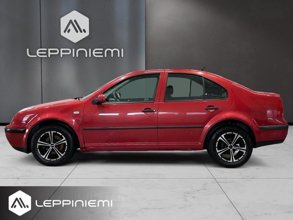 VOLKSWAGEN Bora 2004