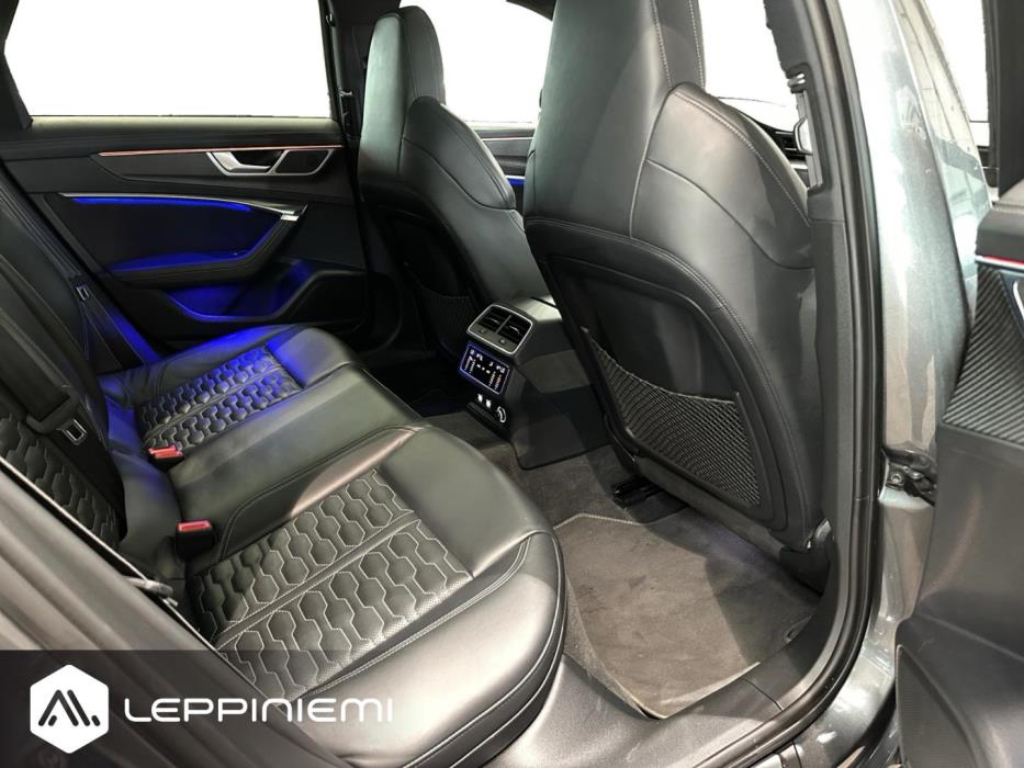 AUDI RS6 2020