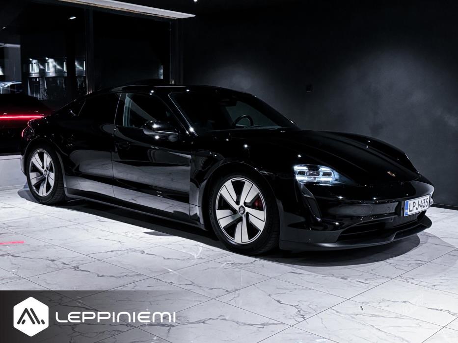 PORSCHE Taycan 2021