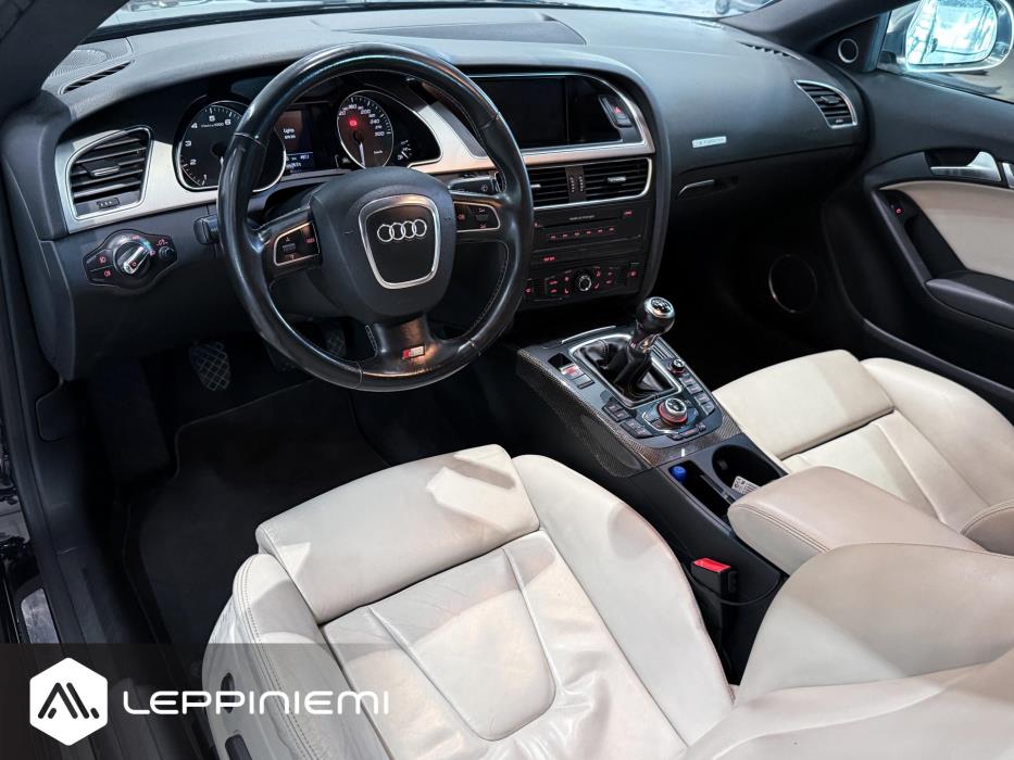 AUDI S5 2008