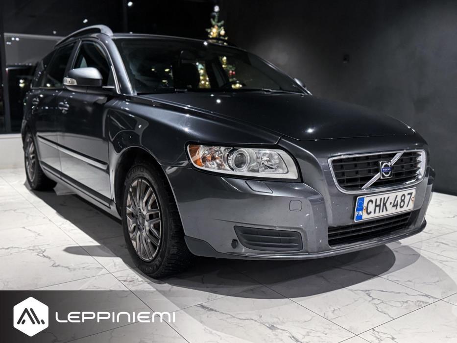 VOLVO V50 2010