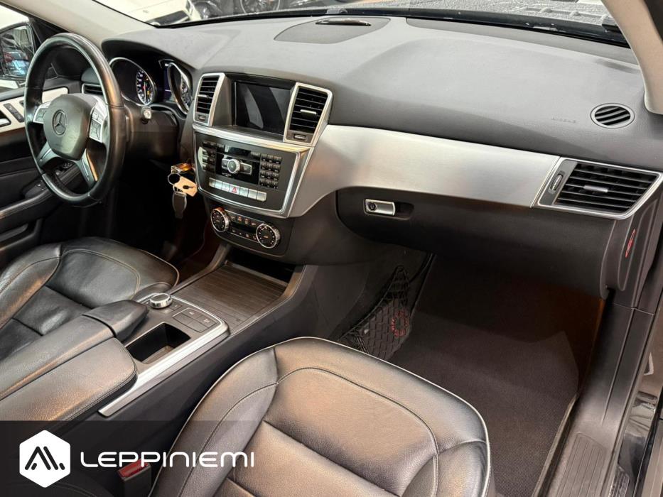 MERCEDES-BENZ ML 2012