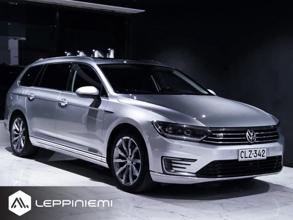 VOLKSWAGEN Passat 2016