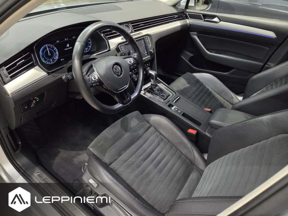 VOLKSWAGEN Passat 2016