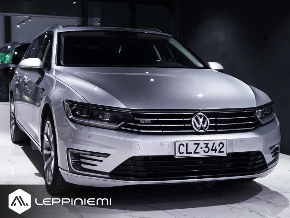 VOLKSWAGEN Passat 2016