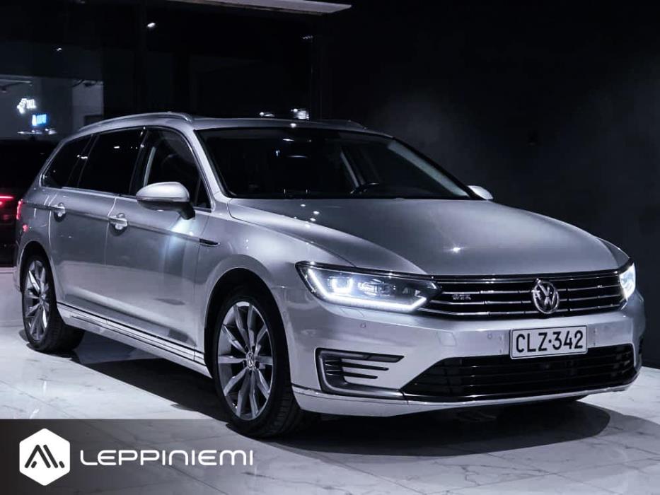VOLKSWAGEN Passat 2016