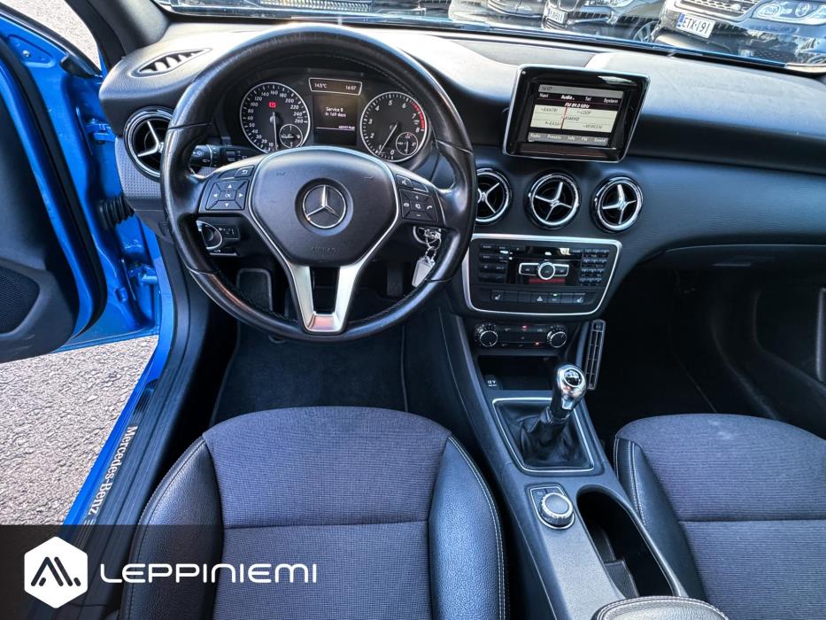 MERCEDES-BENZ A 2013
