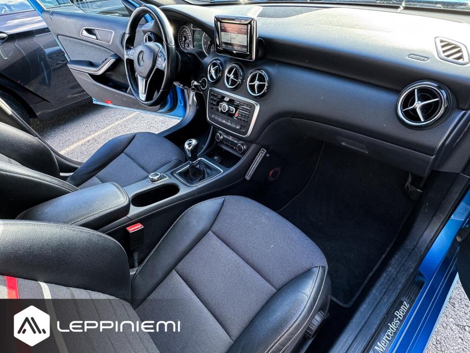 MERCEDES-BENZ A 2013