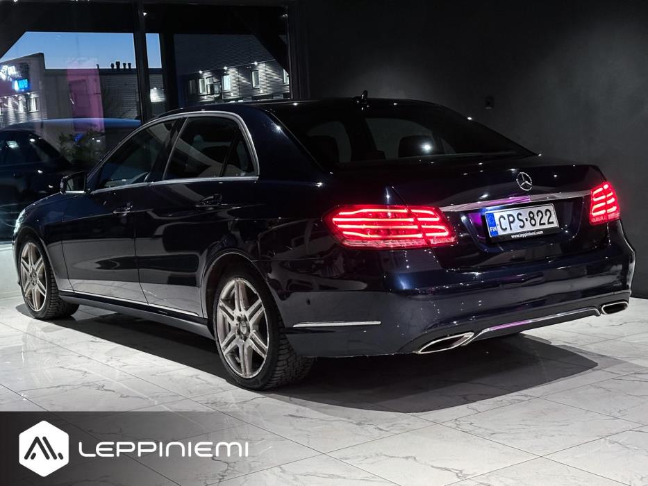 MERCEDES-BENZ E 2016