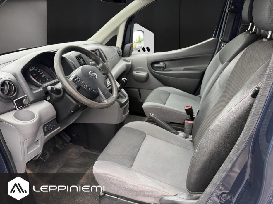 NISSAN NV200 2015