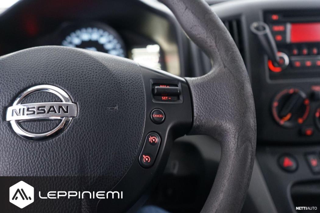 NISSAN NV200 2015