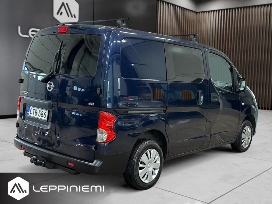 NISSAN NV200 2015