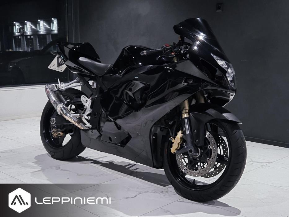SUZUKI GSX-R 2004