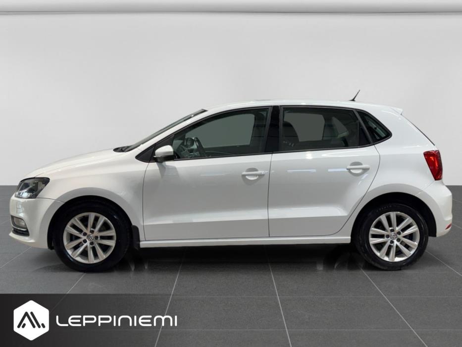 VOLKSWAGEN Polo 2016