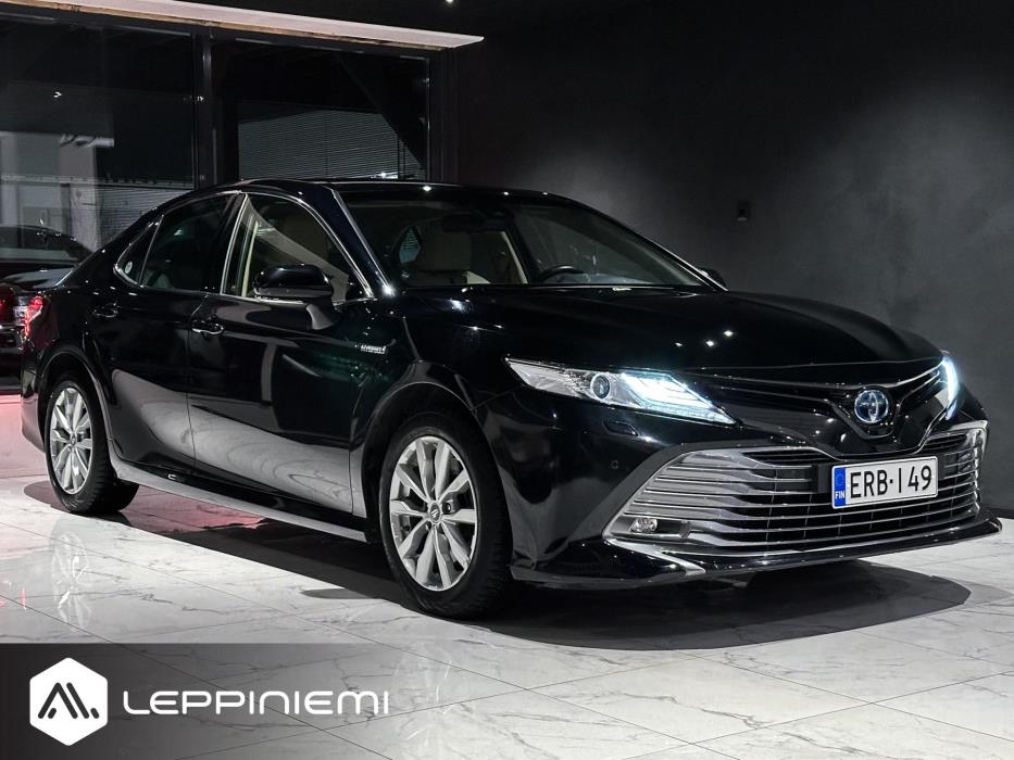 TOYOTA Camry 2019