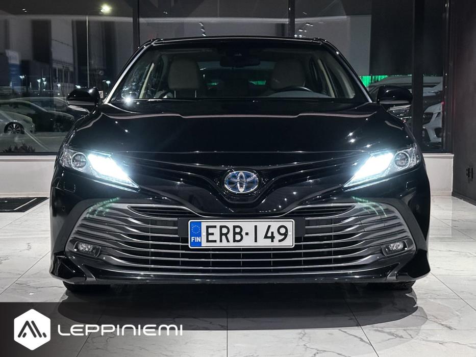 TOYOTA Camry 2019