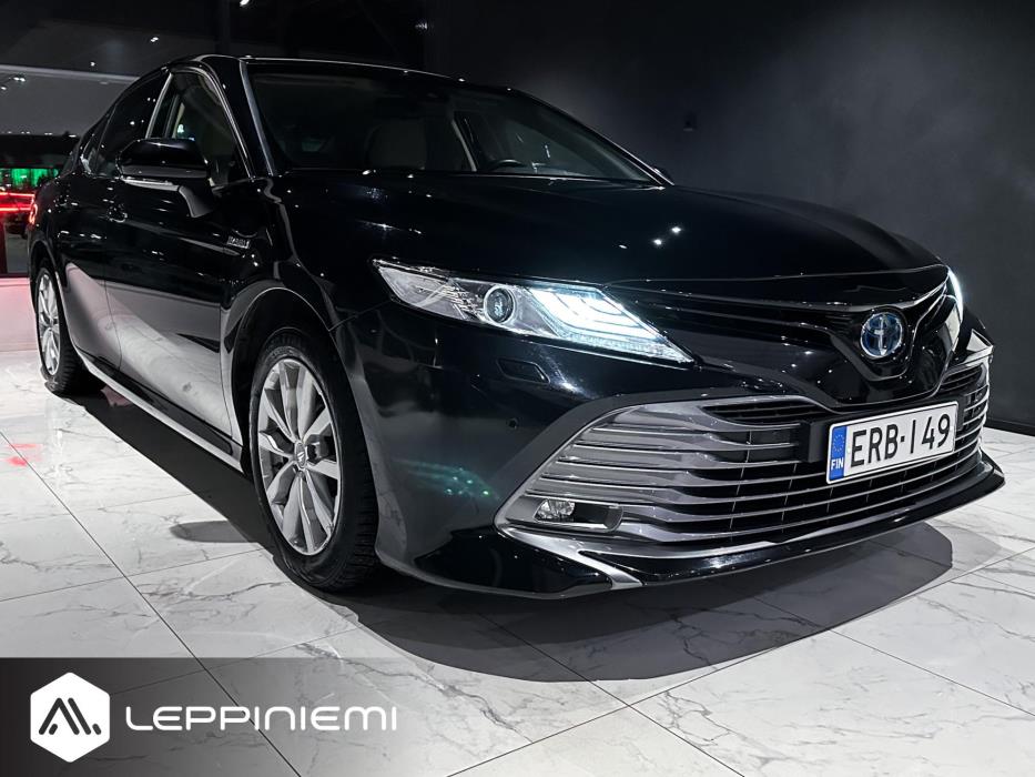 TOYOTA Camry 2019