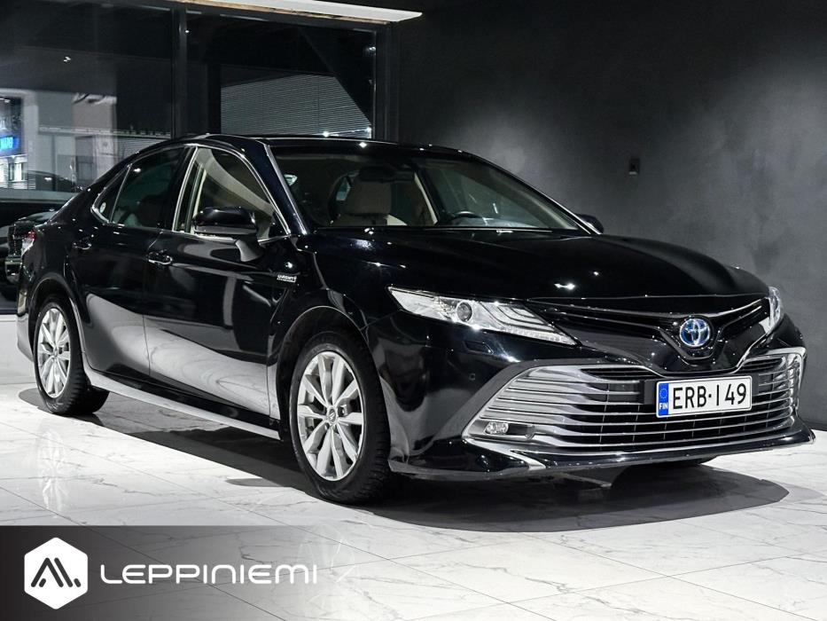 TOYOTA Camry 2019