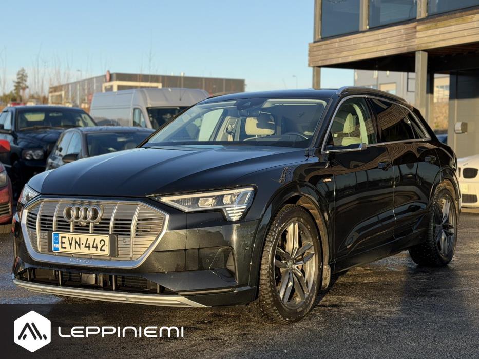 AUDI e-tron 2020