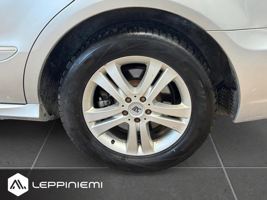 MERCEDES-BENZ R 2007