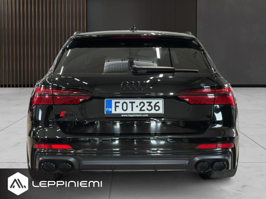 AUDI S6 2020