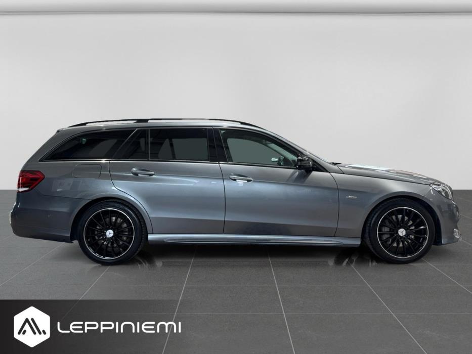 MERCEDES-BENZ E 2016