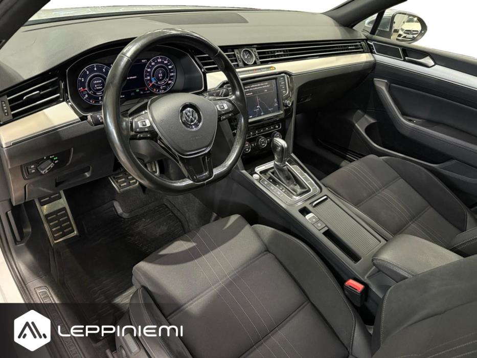 VOLKSWAGEN Passat 2016