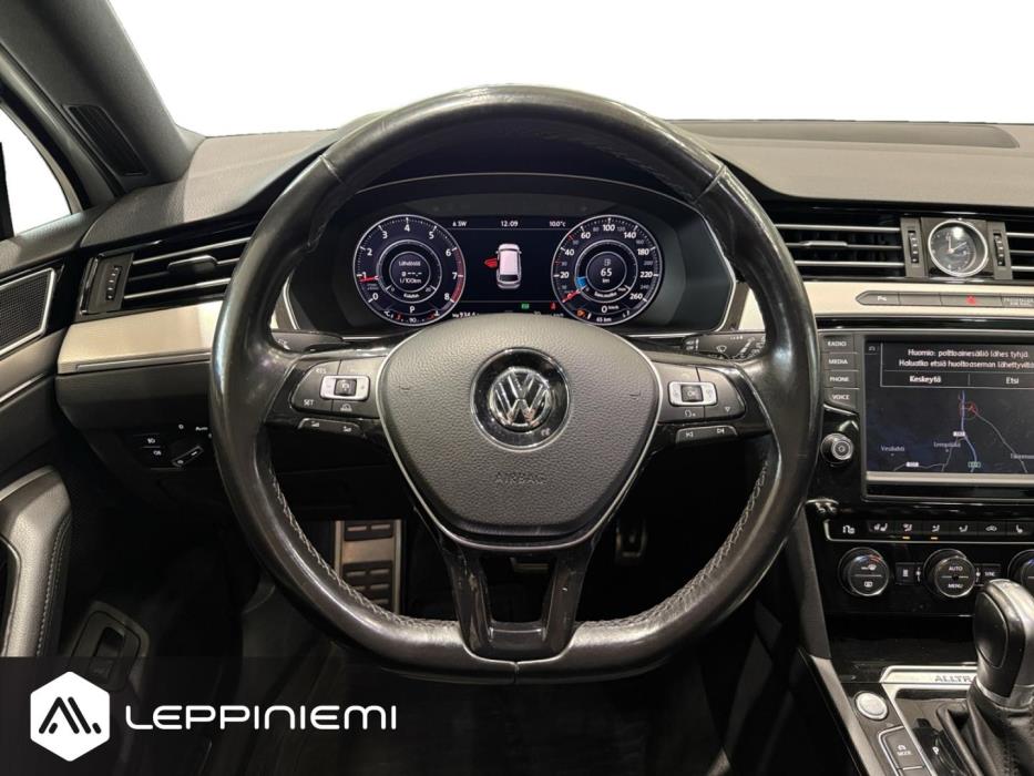 VOLKSWAGEN Passat 2016
