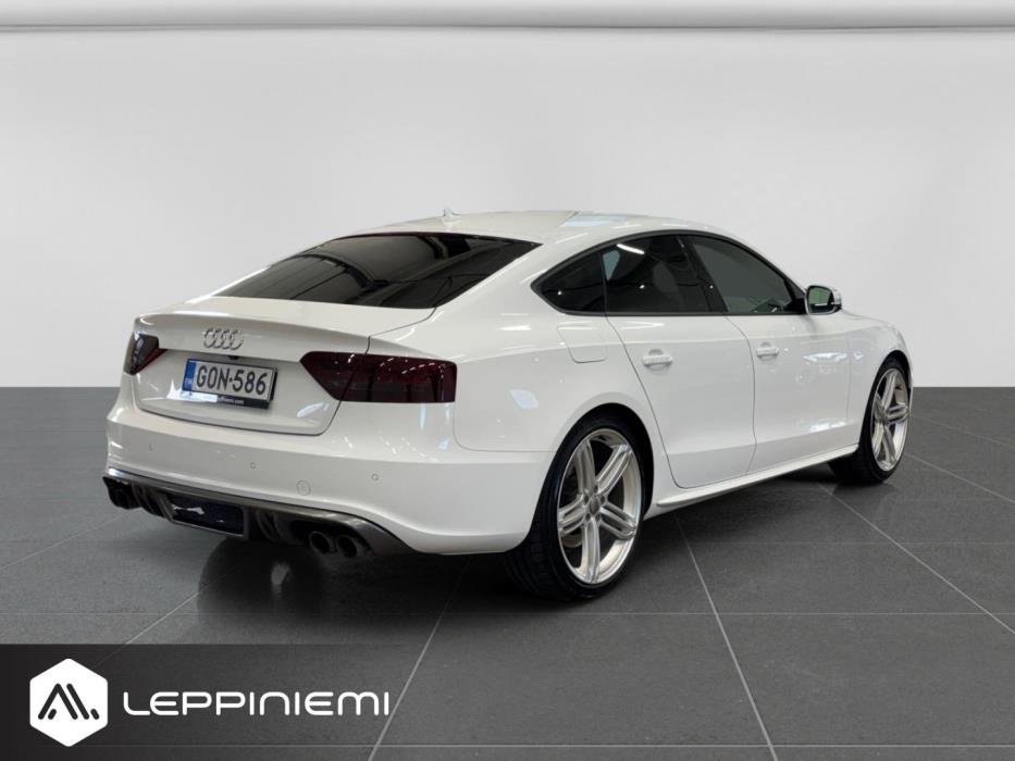 AUDI S5 2010