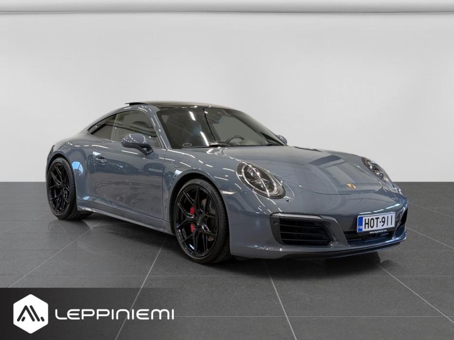 PORSCHE 911 2017