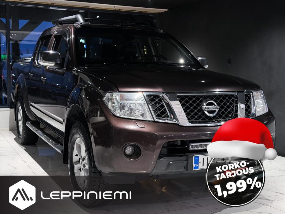 NISSAN Navara 2011