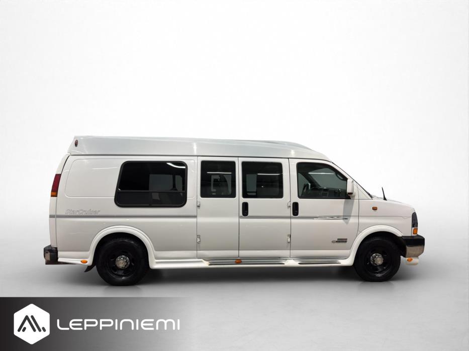 CHEVROLET Chevy Van 2006