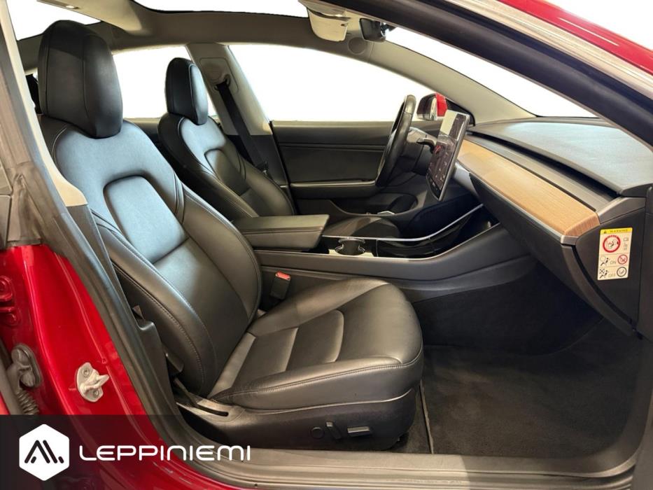 TESLA Model 3 2019