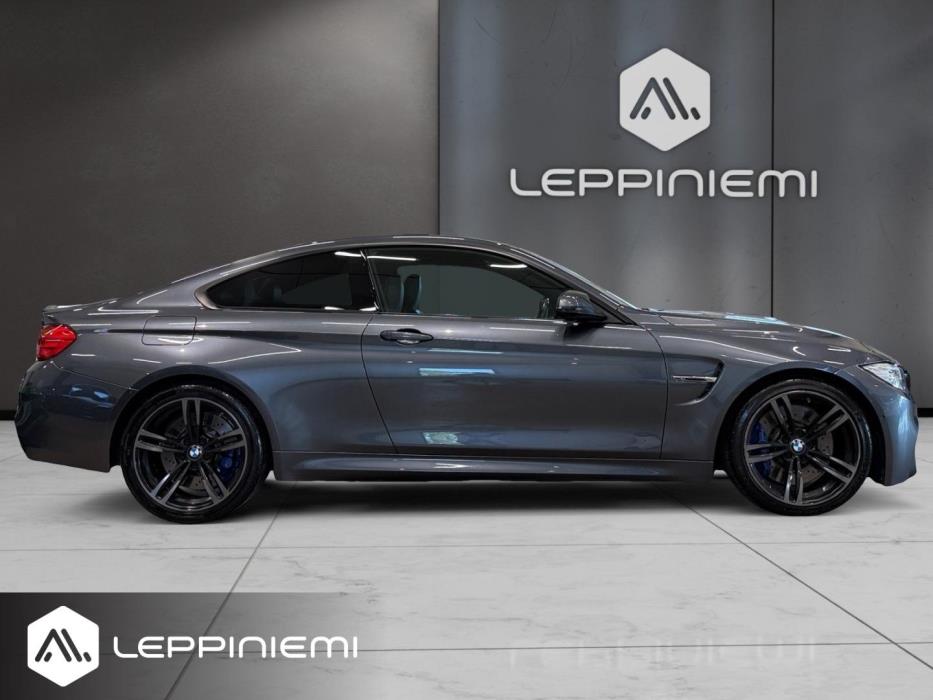 BMW M4 2015
