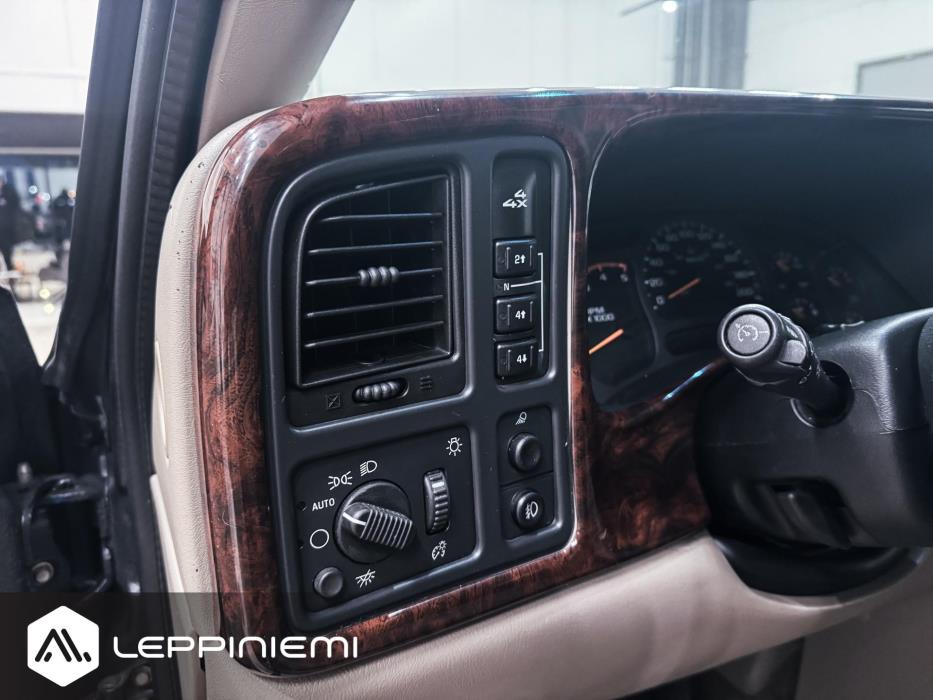 CHEVROLET Silverado 2003