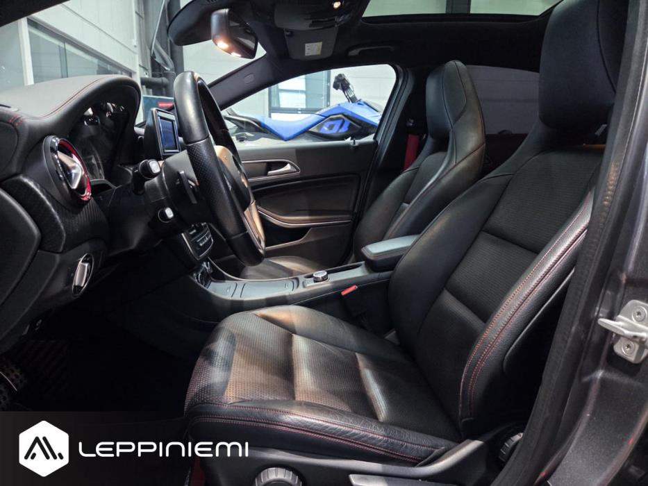 MERCEDES-BENZ A 2013