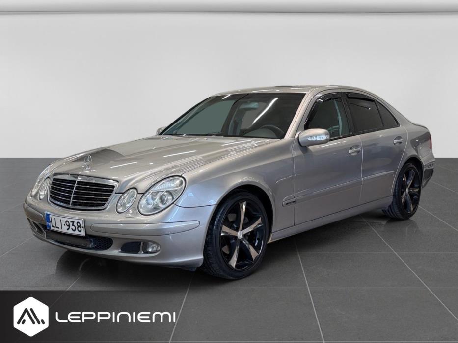 MERCEDES-BENZ E 2004