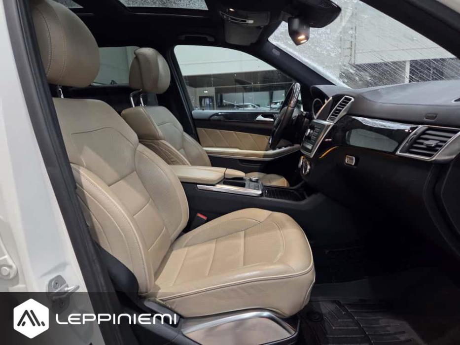 MERCEDES-BENZ GL 2013