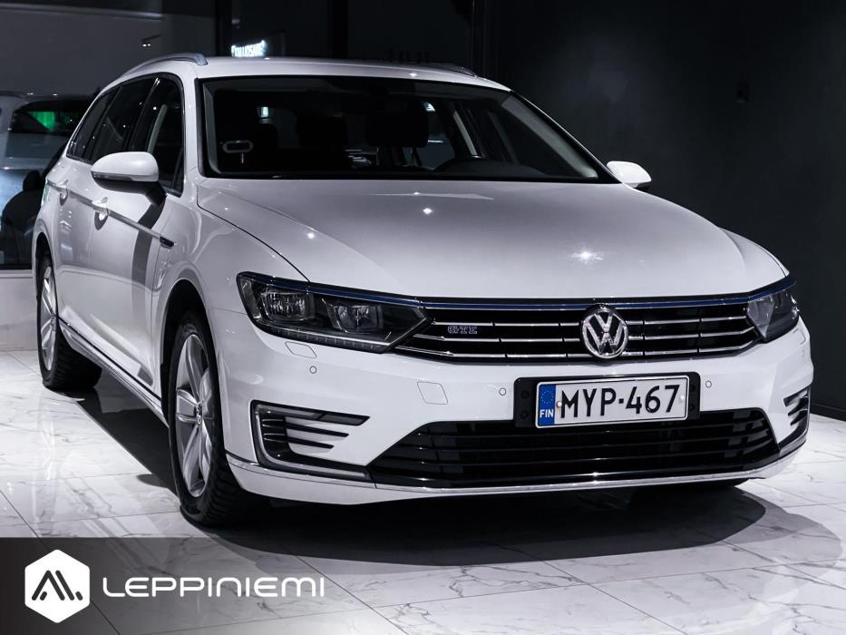 VOLKSWAGEN Passat 2017
