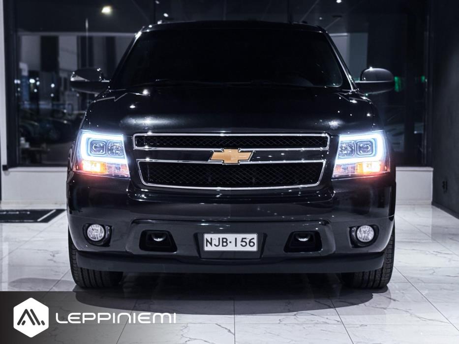 CHEVROLET Suburban 2011