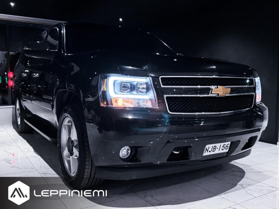 CHEVROLET Suburban 2011