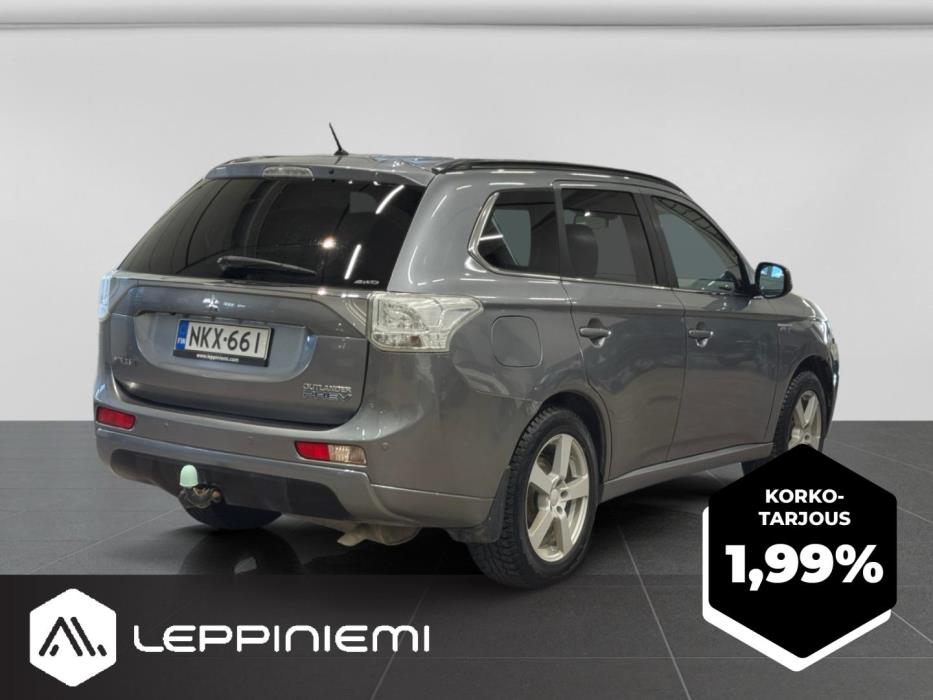 MITSUBISHI Outlander PHEV 2014