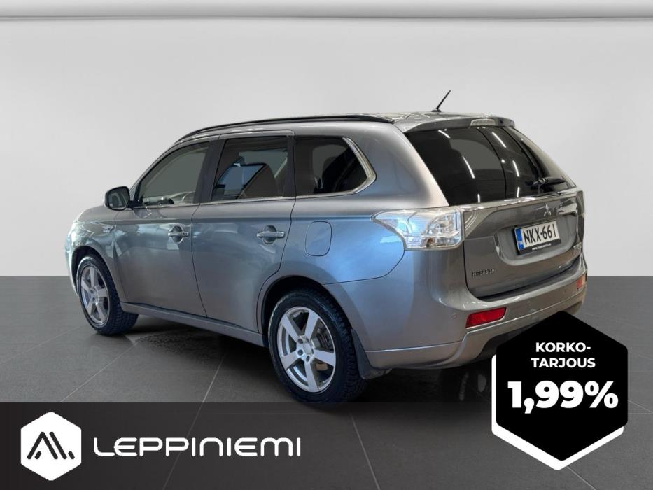 MITSUBISHI Outlander PHEV 2014